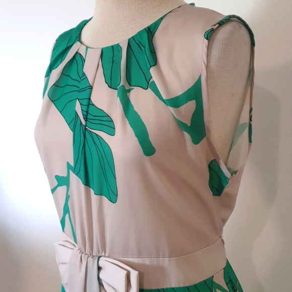 Gabriella Frattini Size 14 Floral Green Cream Dress Like New Condition - Picture 4 of 9
